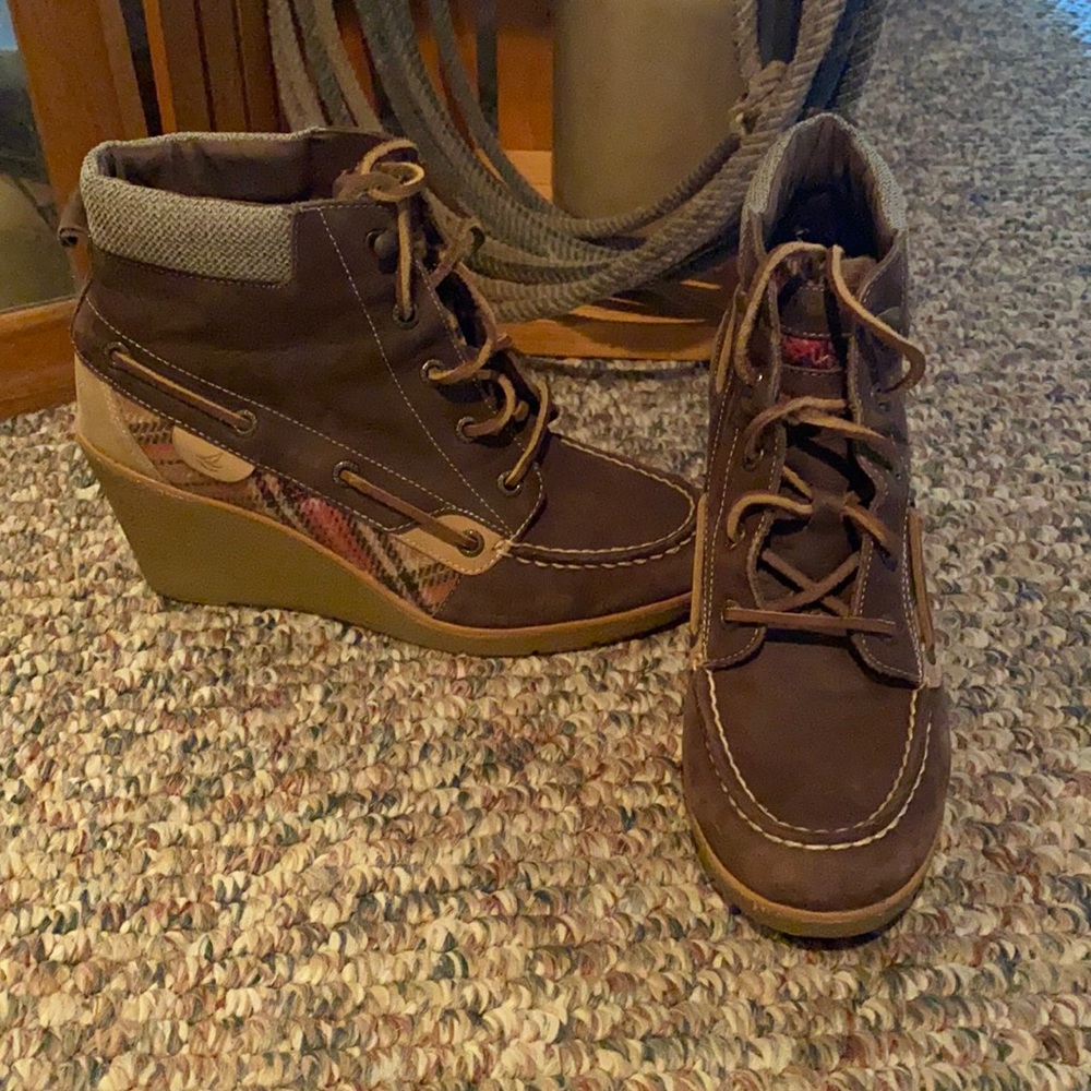 Sperry leather wedges